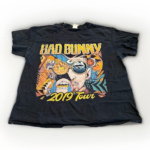 Bad Bunny 2019 Tour Black Cropped Short Sleeve T-Shirt Size M MEDIUM - Picture 1 of 8
